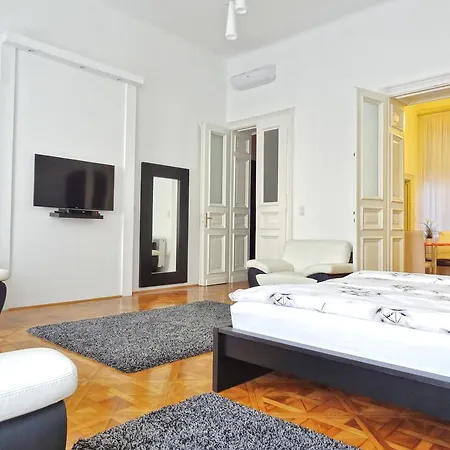 Erzsebet Boulevard Appartement *