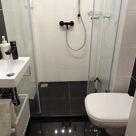 アパート Central Apartment